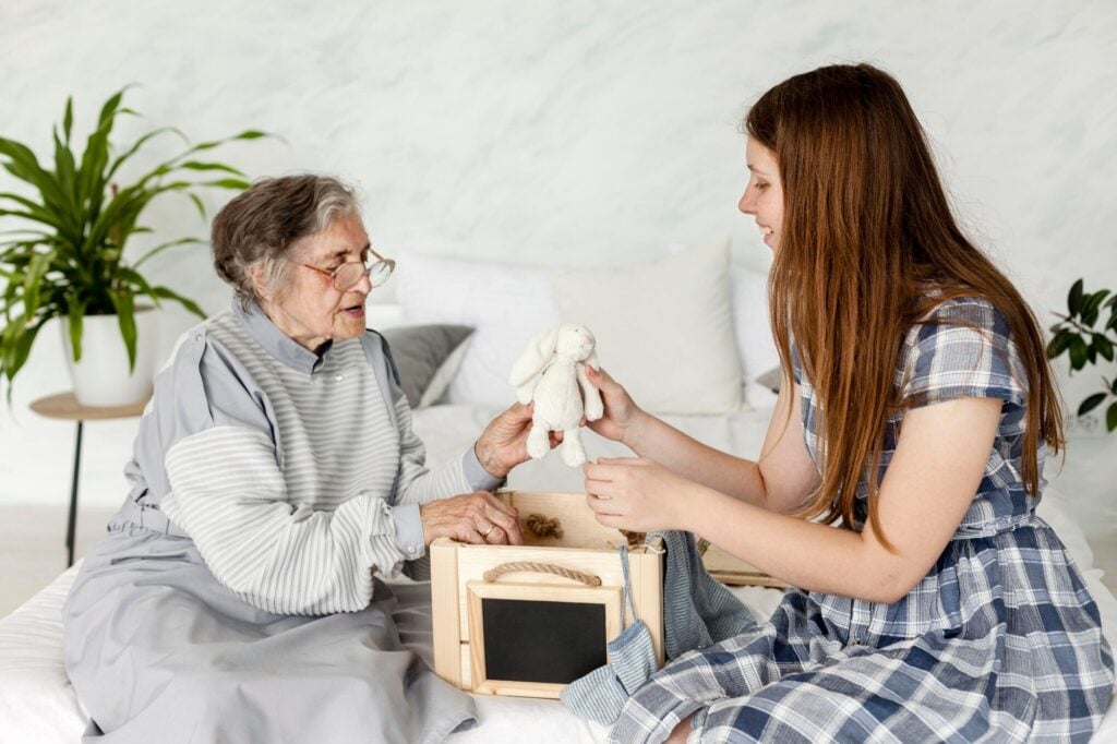 Dementia care at home provided by family caregiver